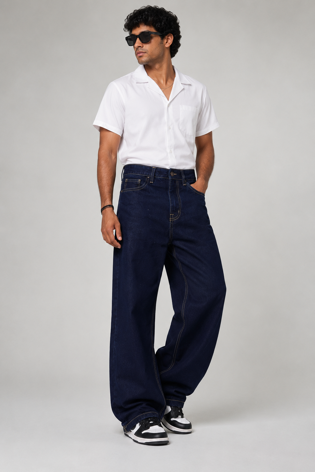 Dark Blue / Indigo Jeans