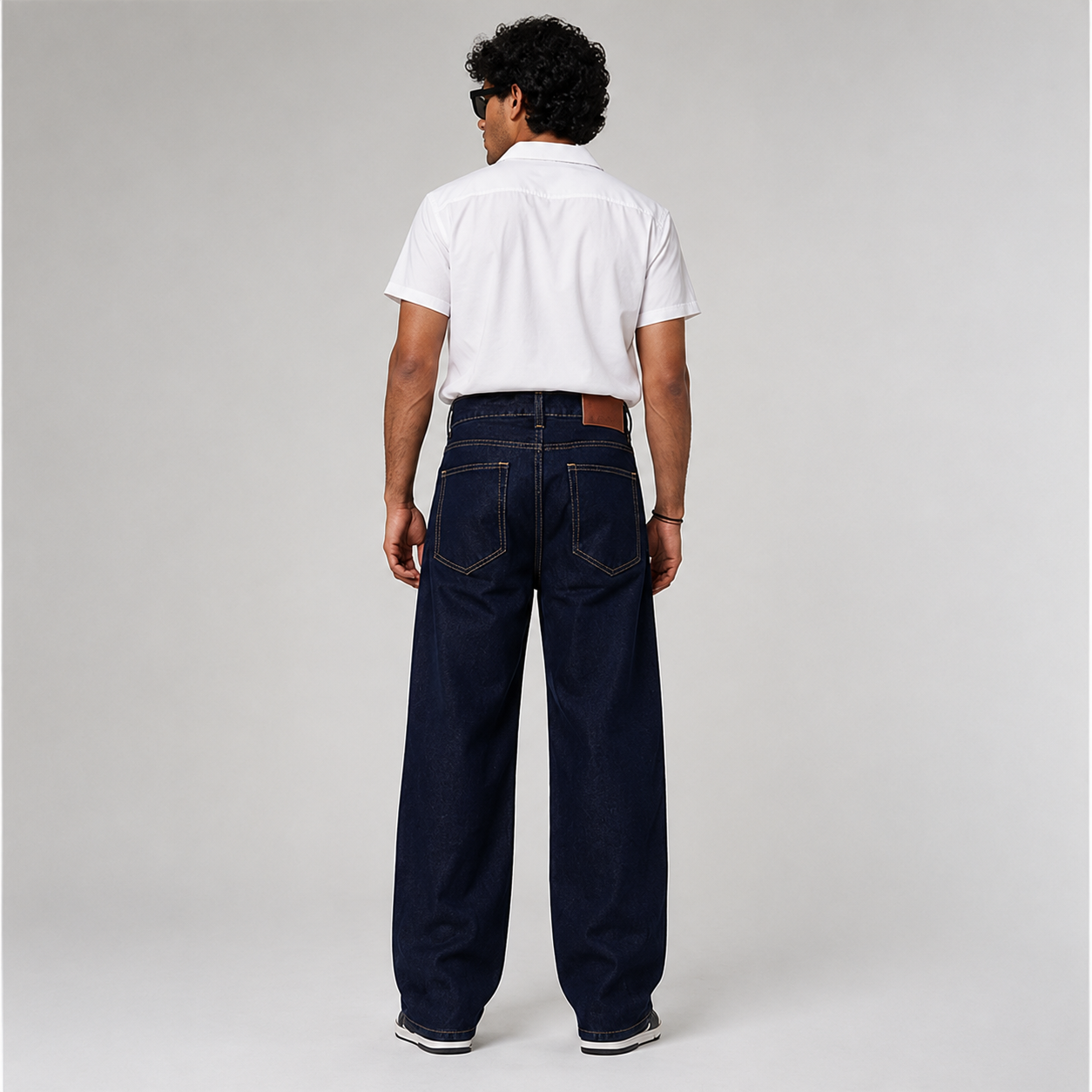 Dark Blue / Indigo Jeans