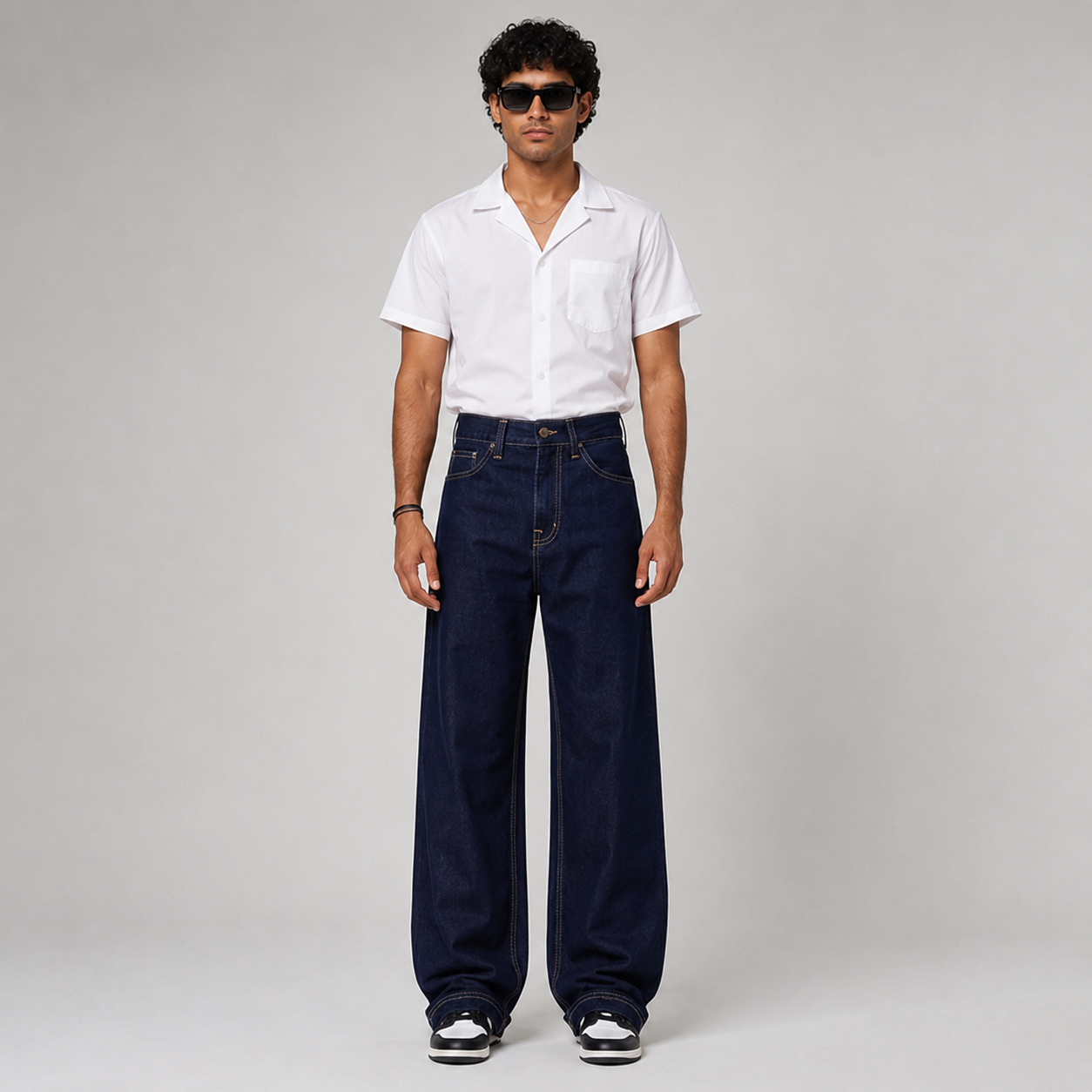 Dark Blue / Indigo Jeans